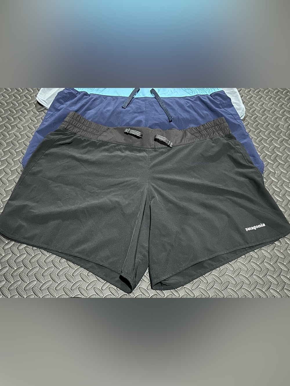 Patagonia Women’s 5” Lined Shorts - Picture 8 of 12
